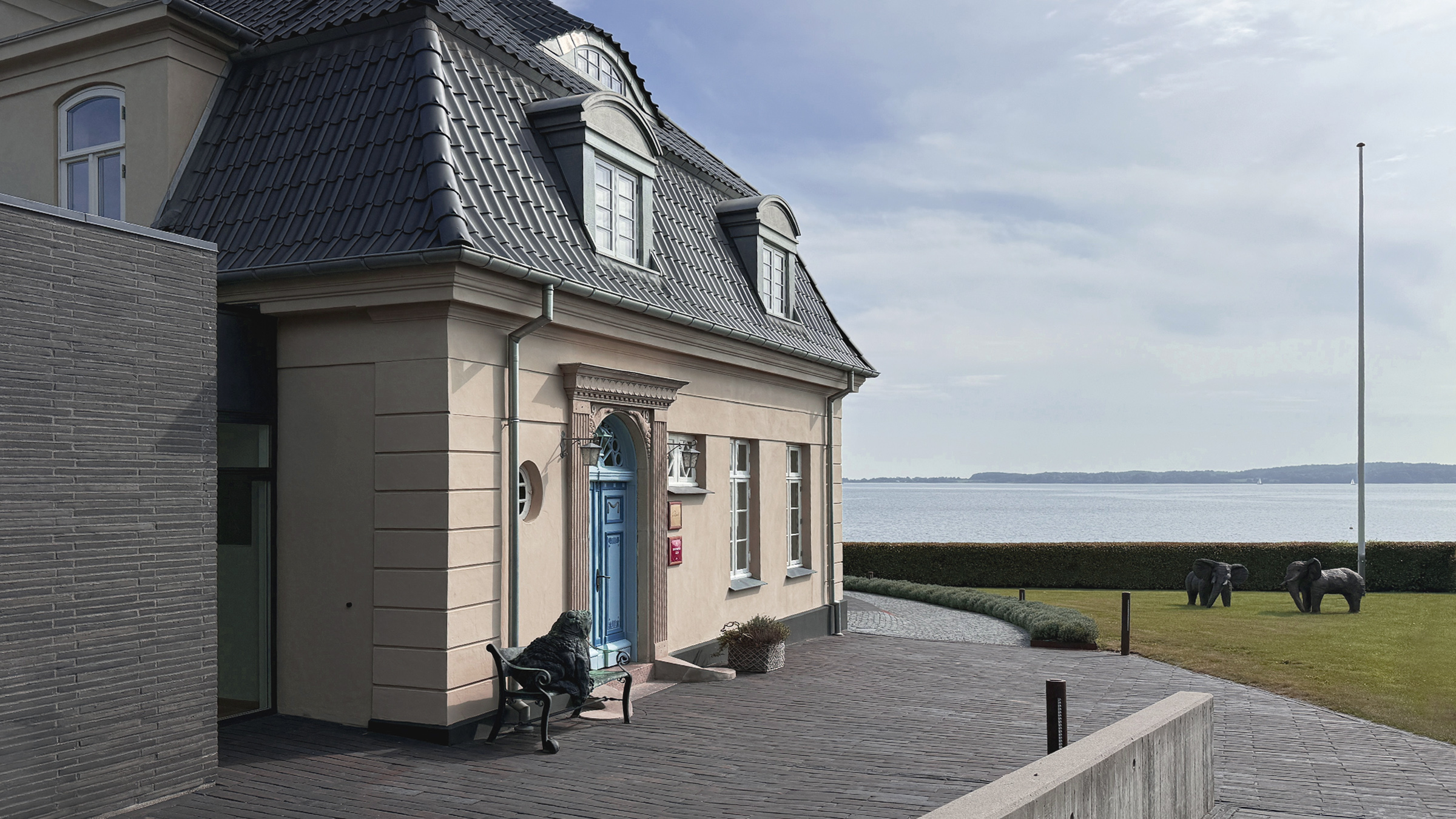 Facaderenovering af historisk villa fra 1900 i Sønderhav – nu Restaurant Pearl restaureret af A78 Arkitekter.